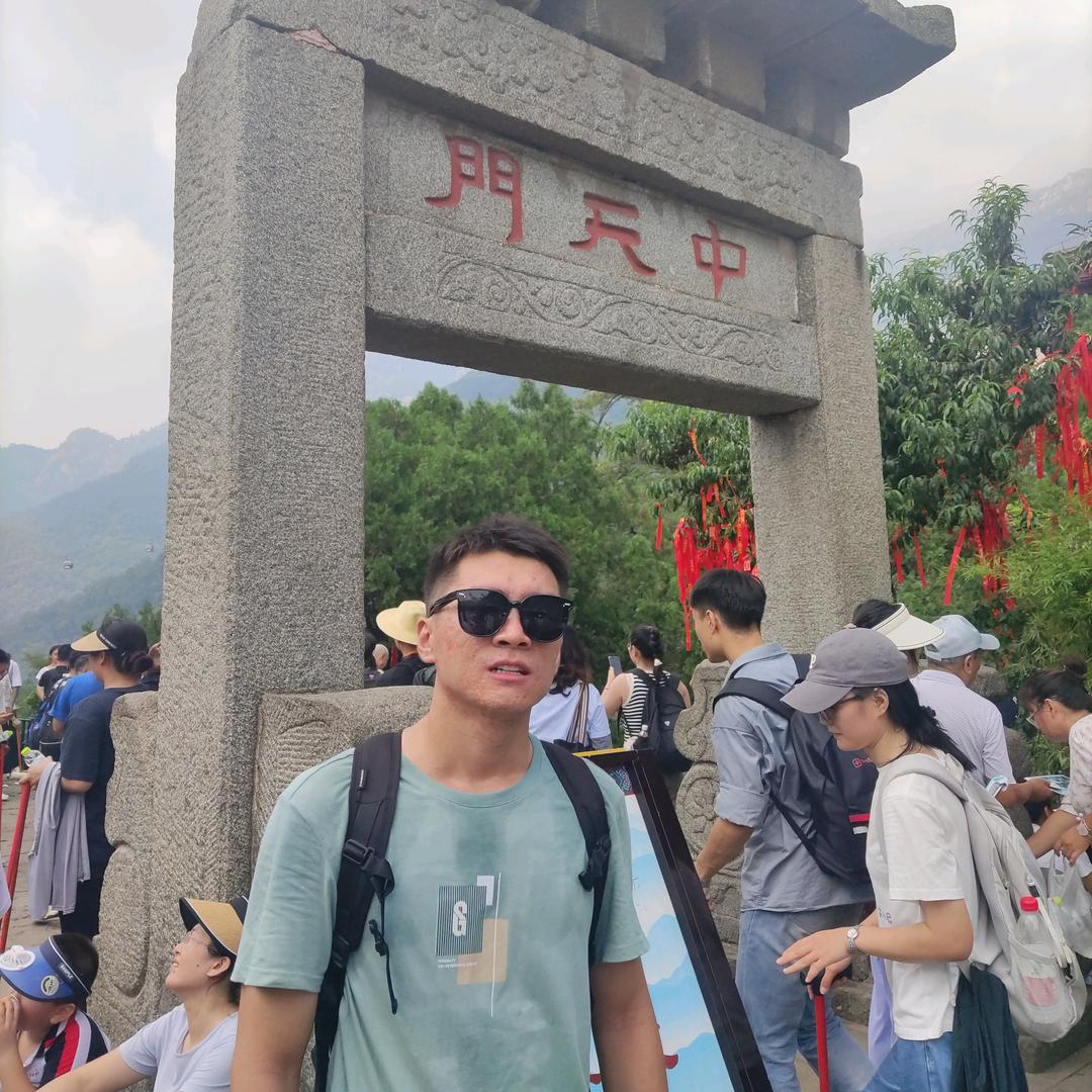 能蹦哒的菜腿
