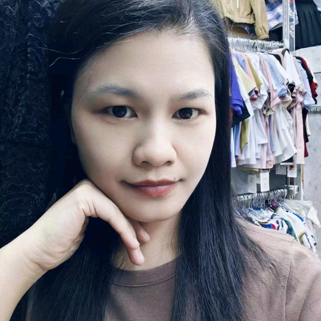 依依