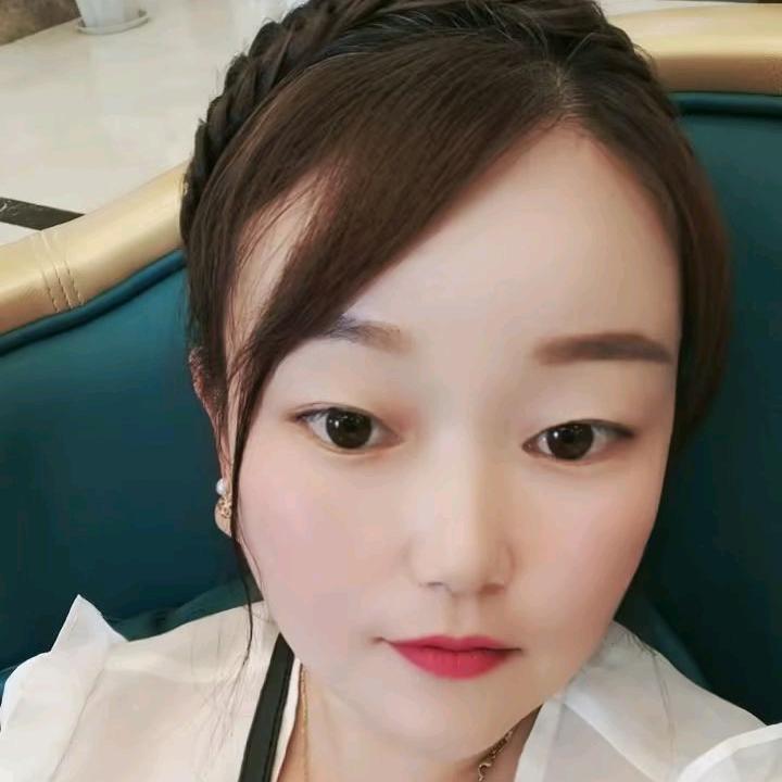 三流姜孝燕专业做虾苗种虾成品虾以及伊乐藻