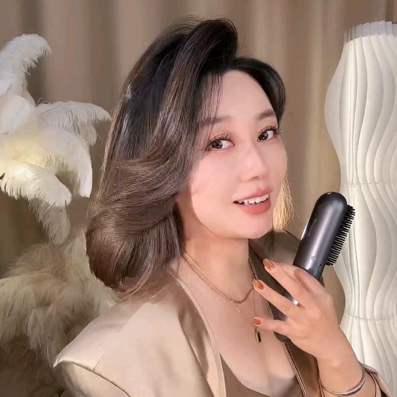 珍妮 做发型