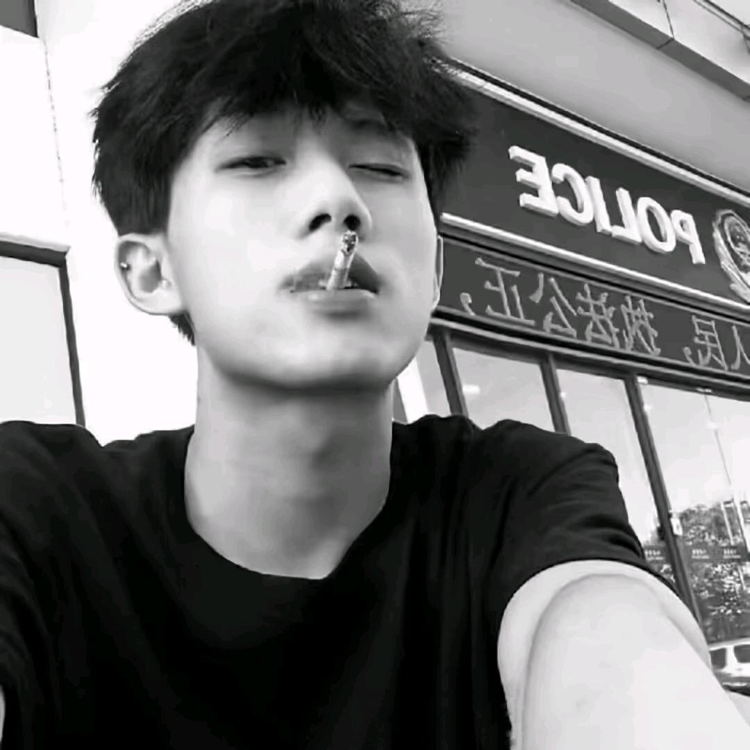 六月