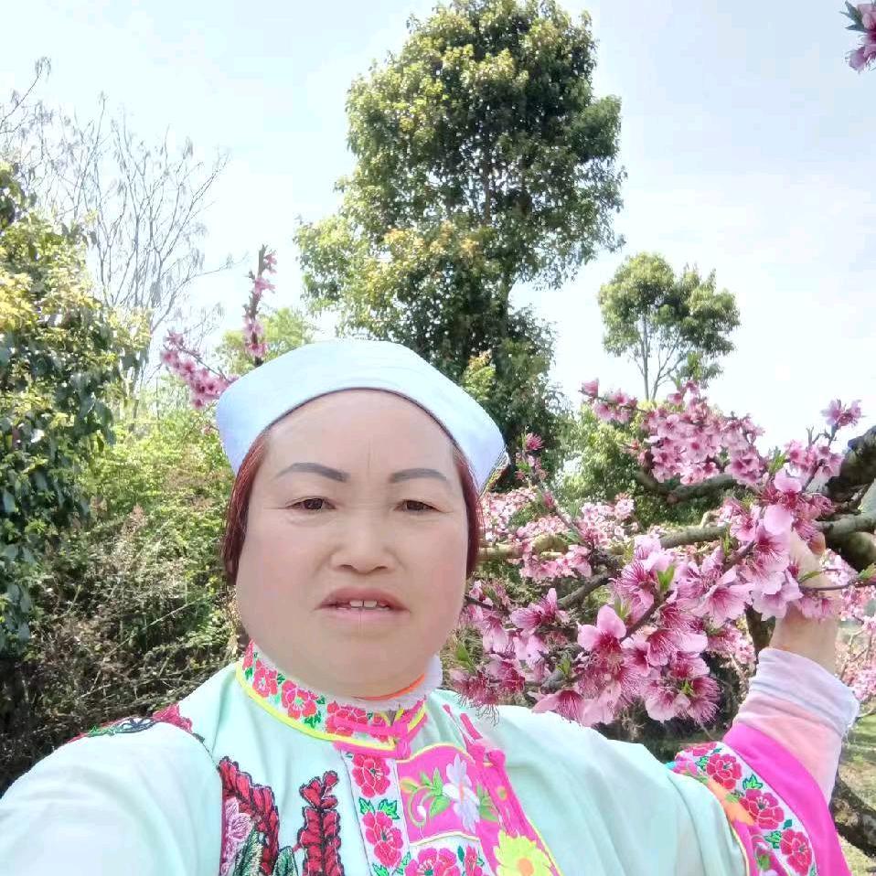 忧忧愁愁过一天