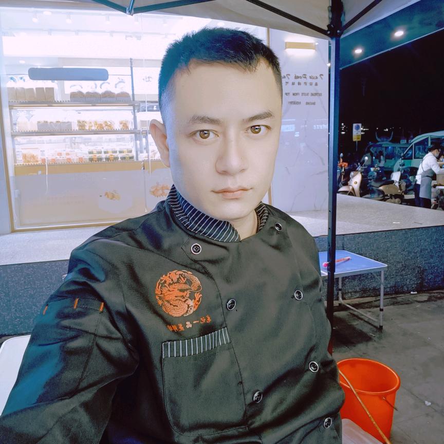 一品鲜海鲜大排档-龙少