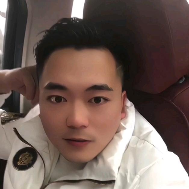 杭州阿飞在炒饭，煎饺，重庆小面