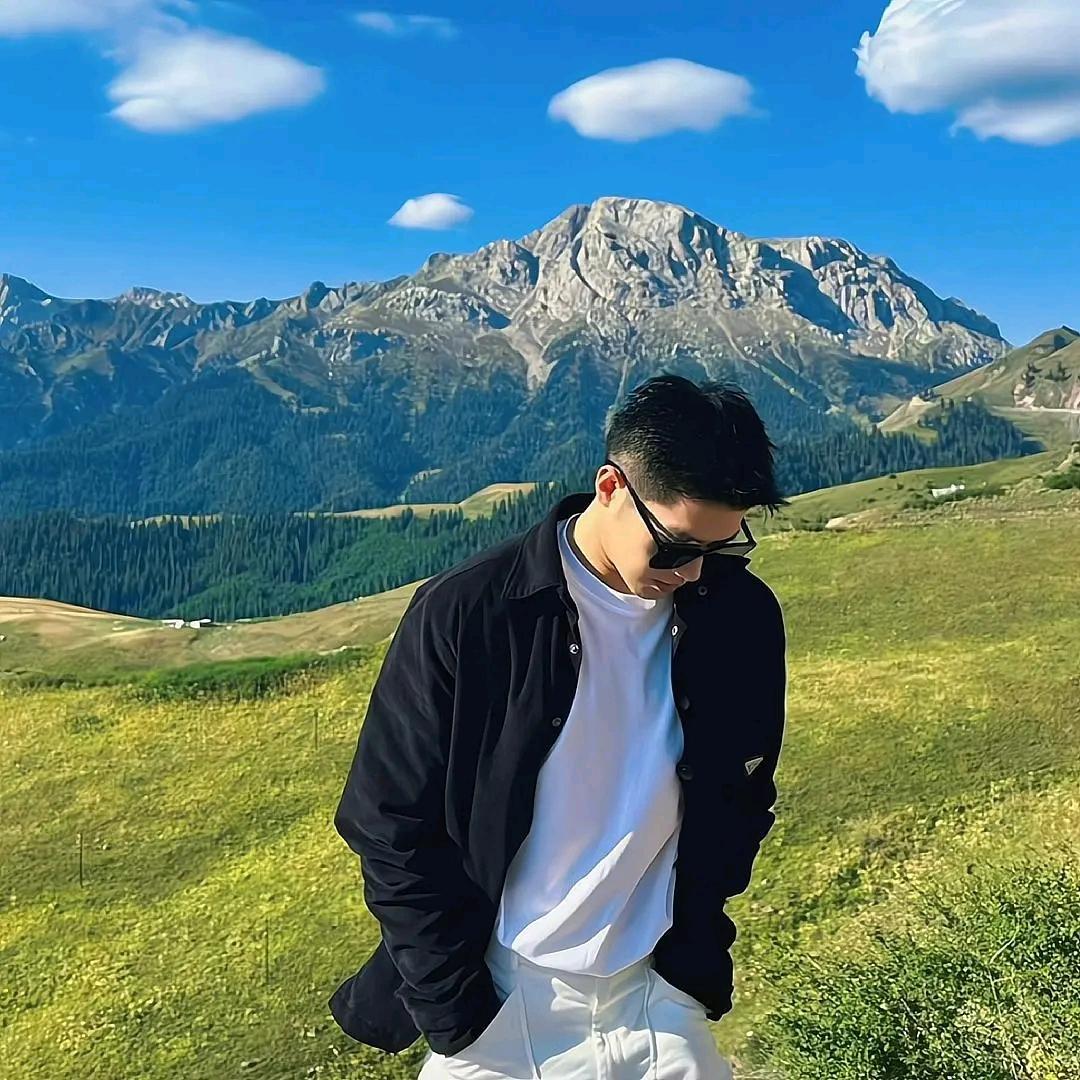 世俗里的人.🇨🇳