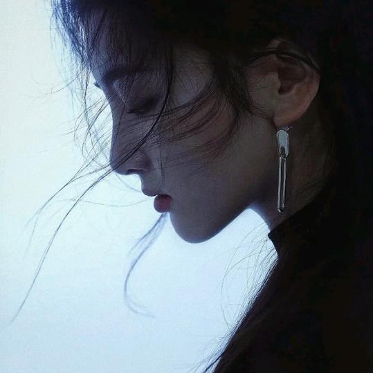 `.李瘦瘦不瘦.`