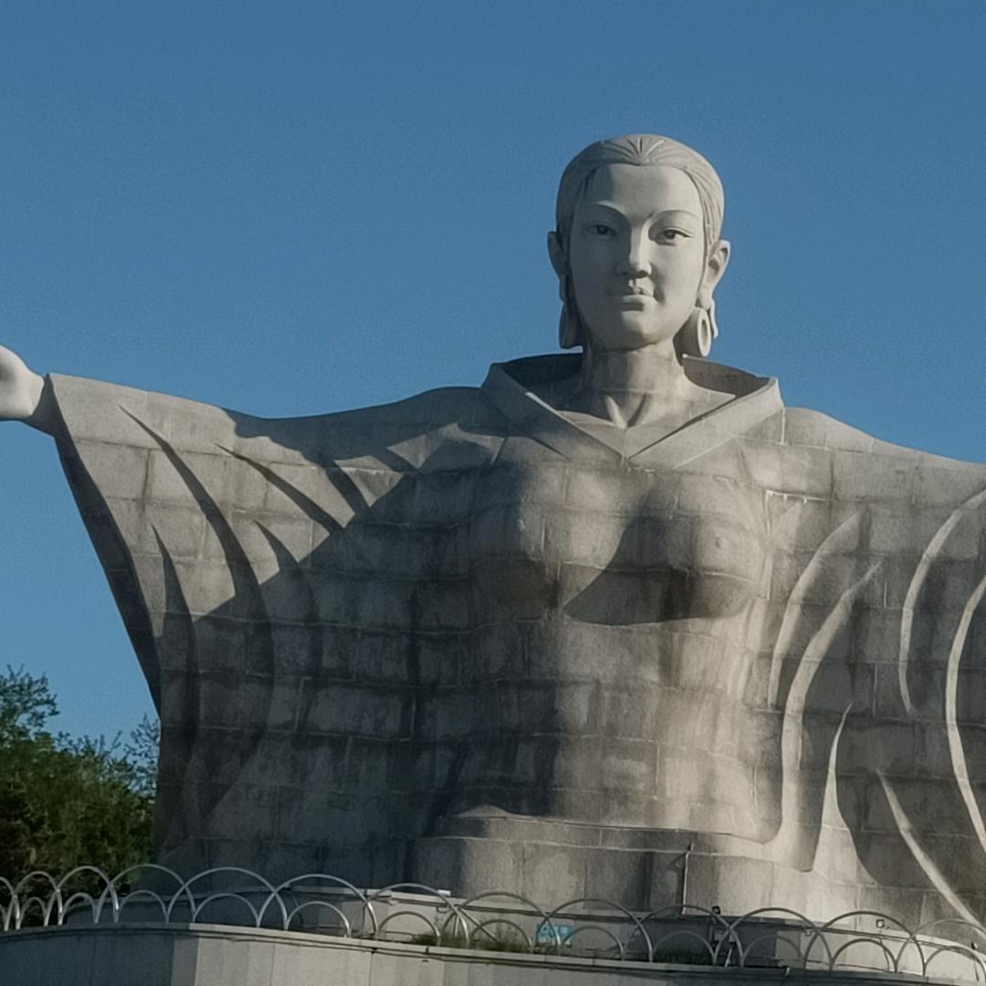 东方曰出头像