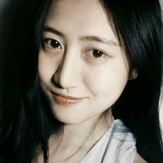 AAA签名会大美女