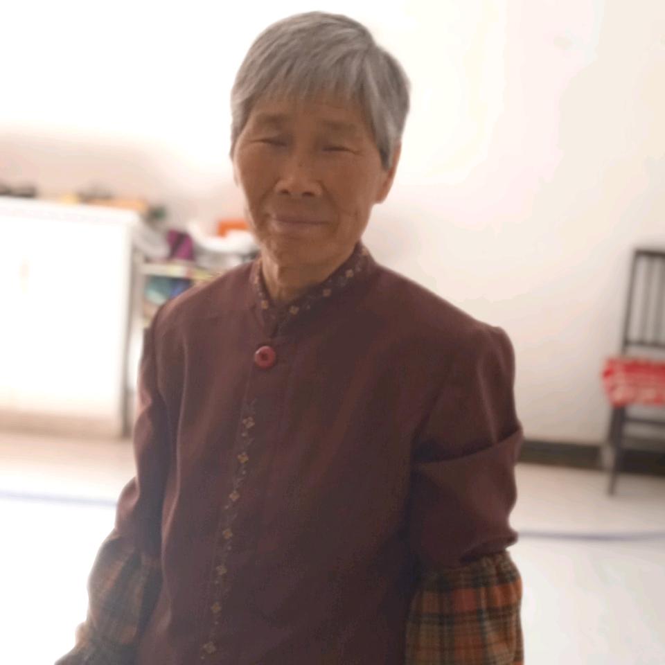 梅奶奶（每晚八点十分:)