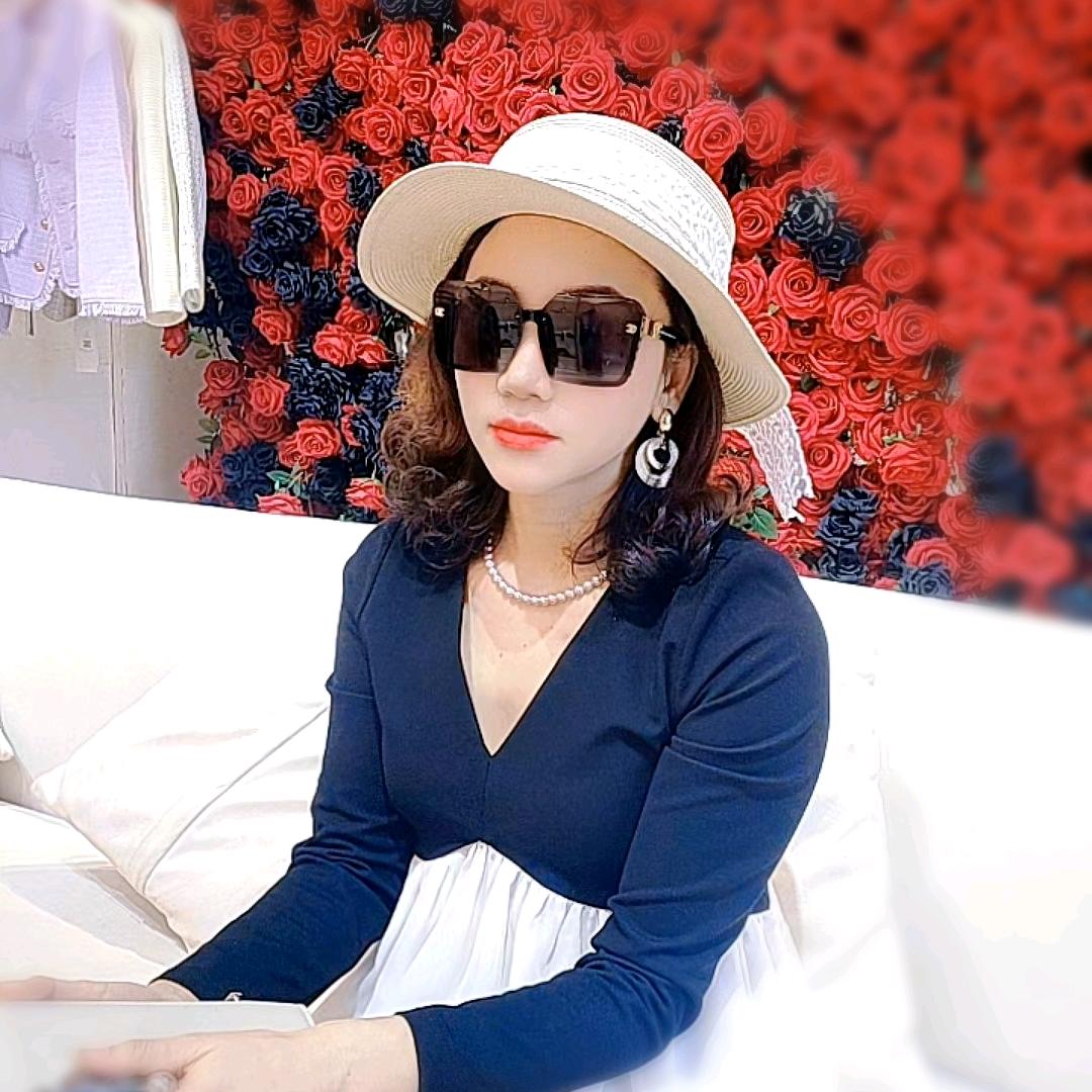 依魅儿（管妙回）