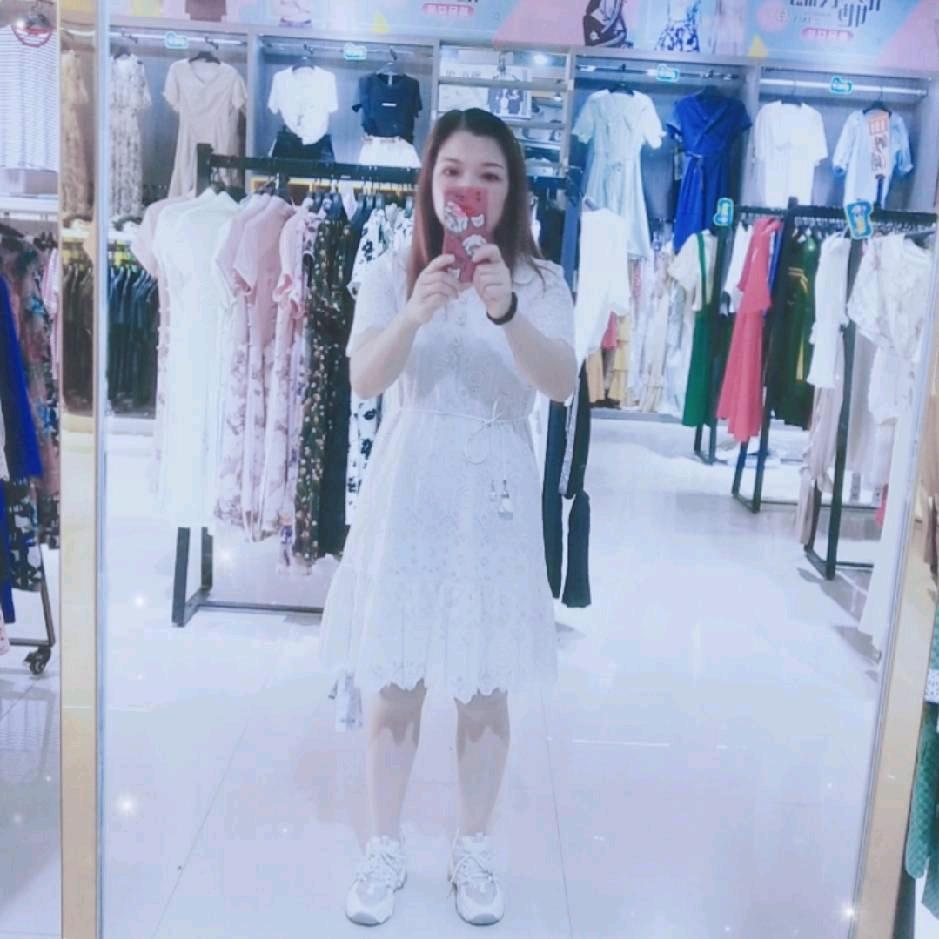 @霞霞