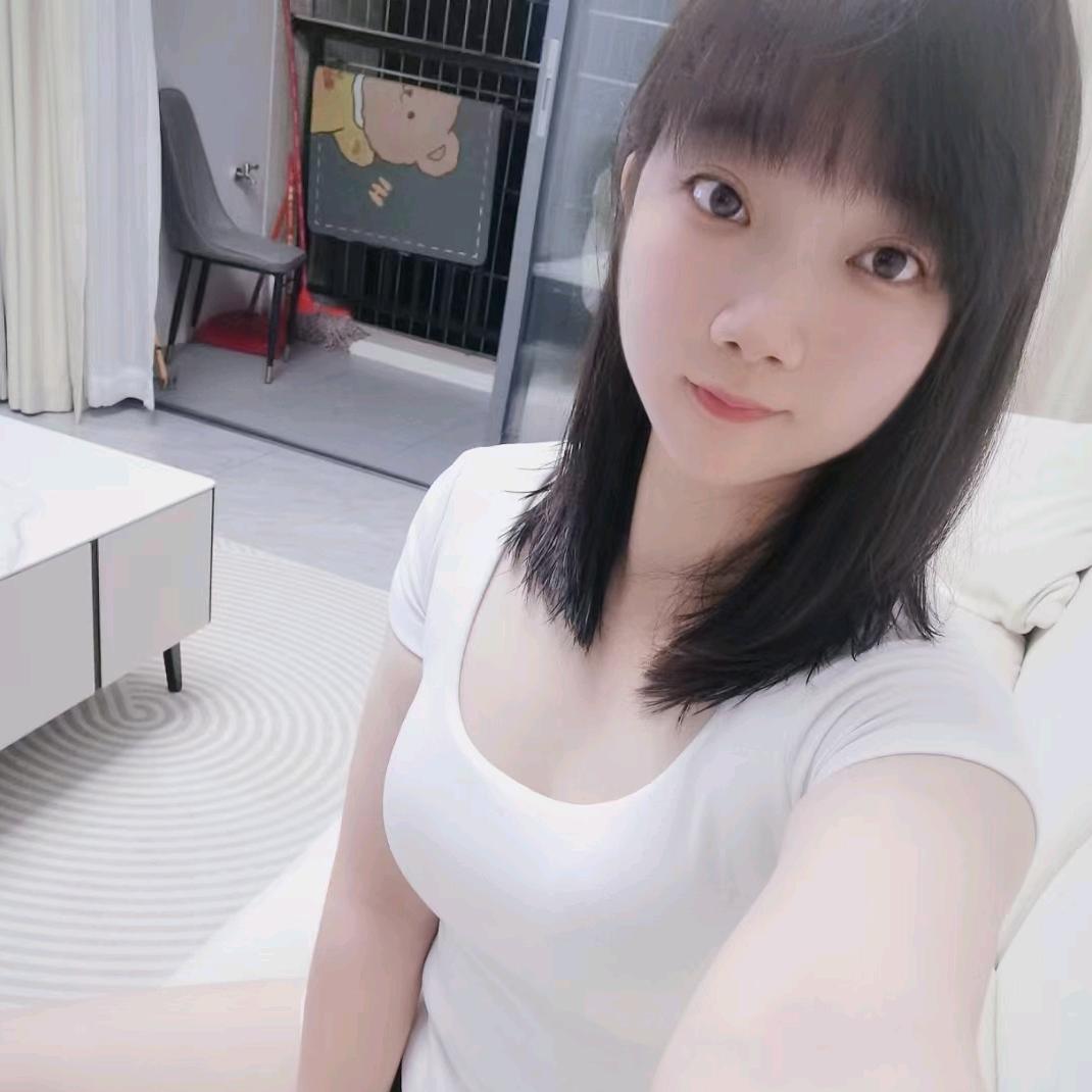 王小黄。