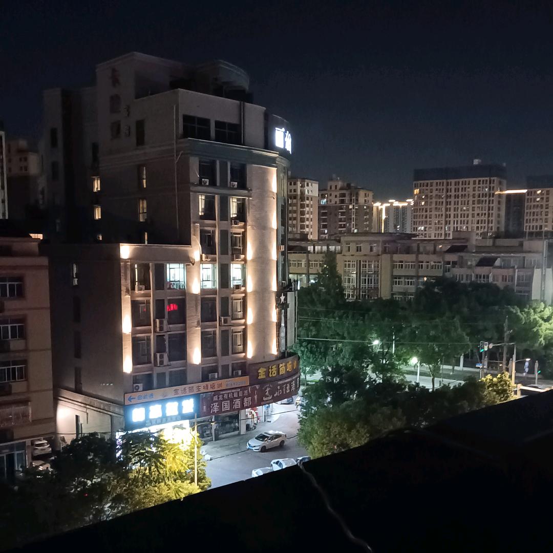 @老易（单身汉）