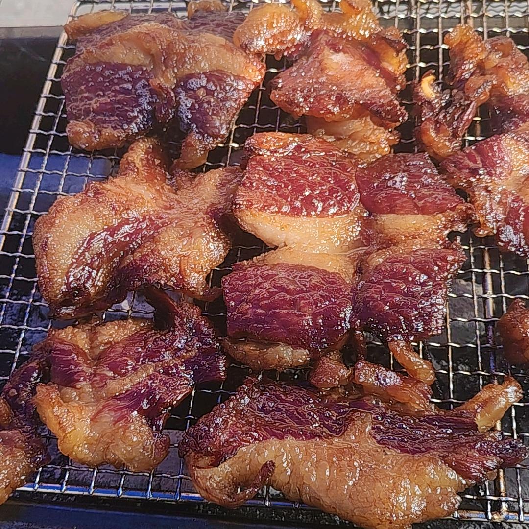 内蒙炭火现烤牛肉干总店