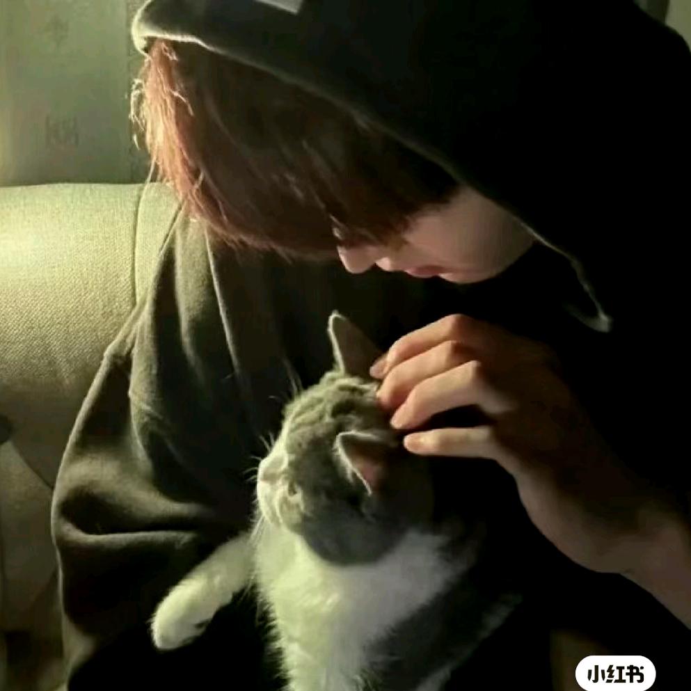翊7