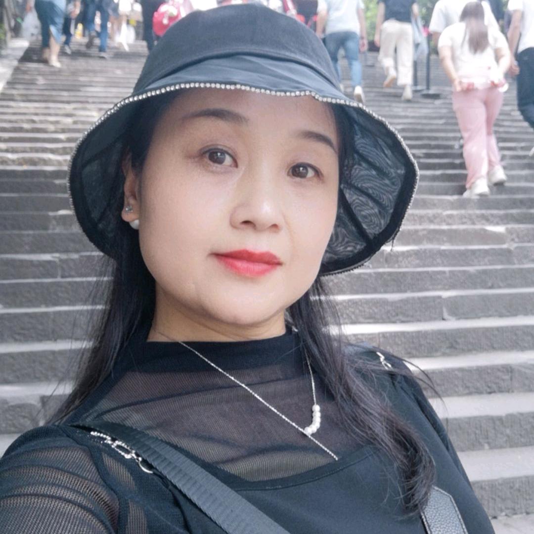 彭桥镇雅艺婚纱婚礼会馆，肖青焕