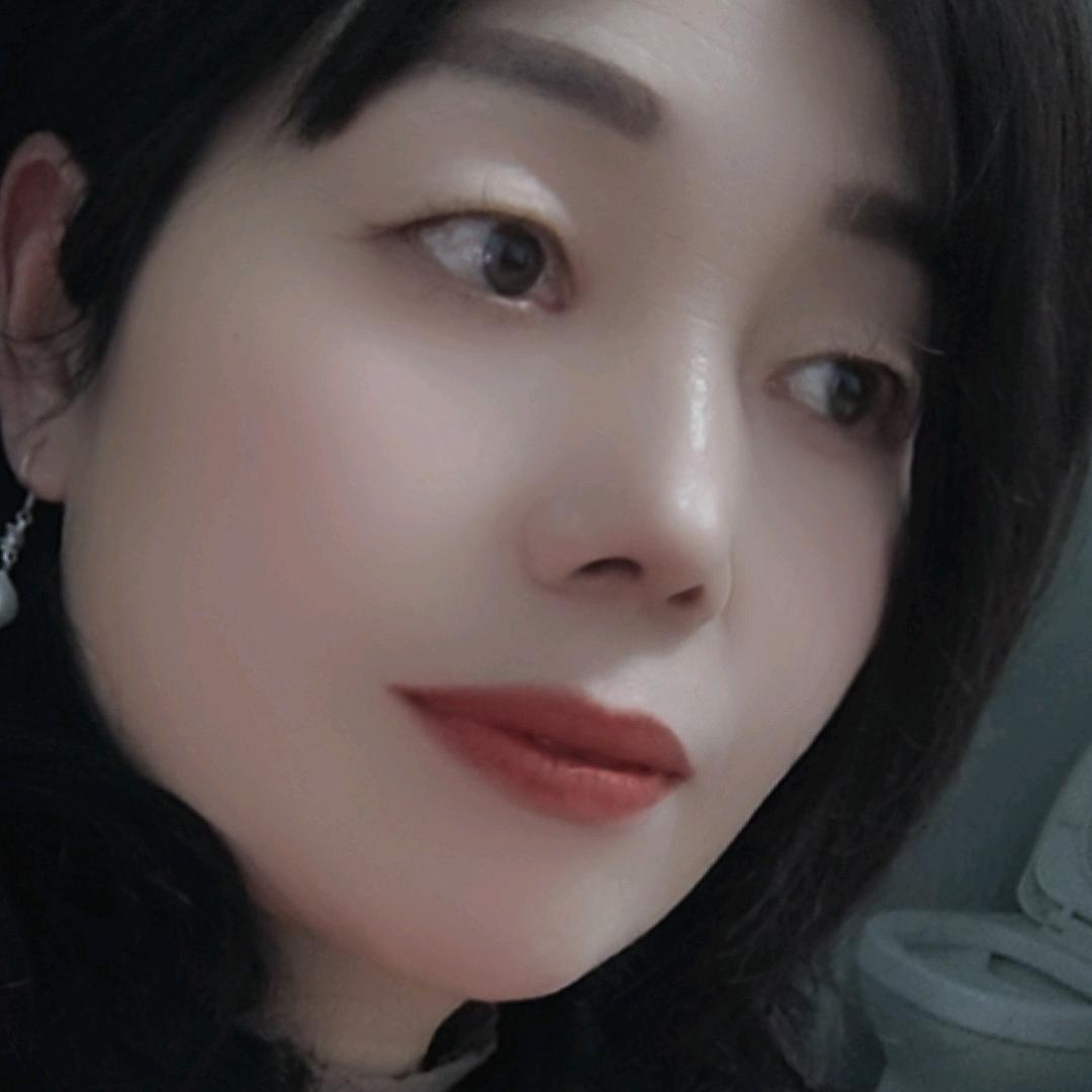 闫玲，河南人，拒绝私聊