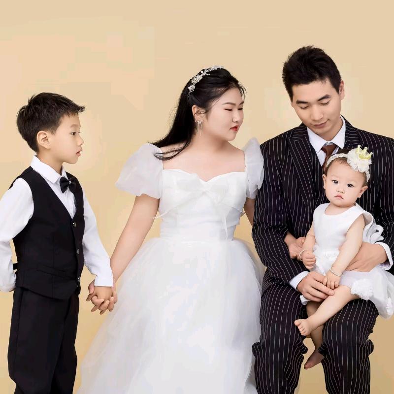 向阳生长的葵花籽