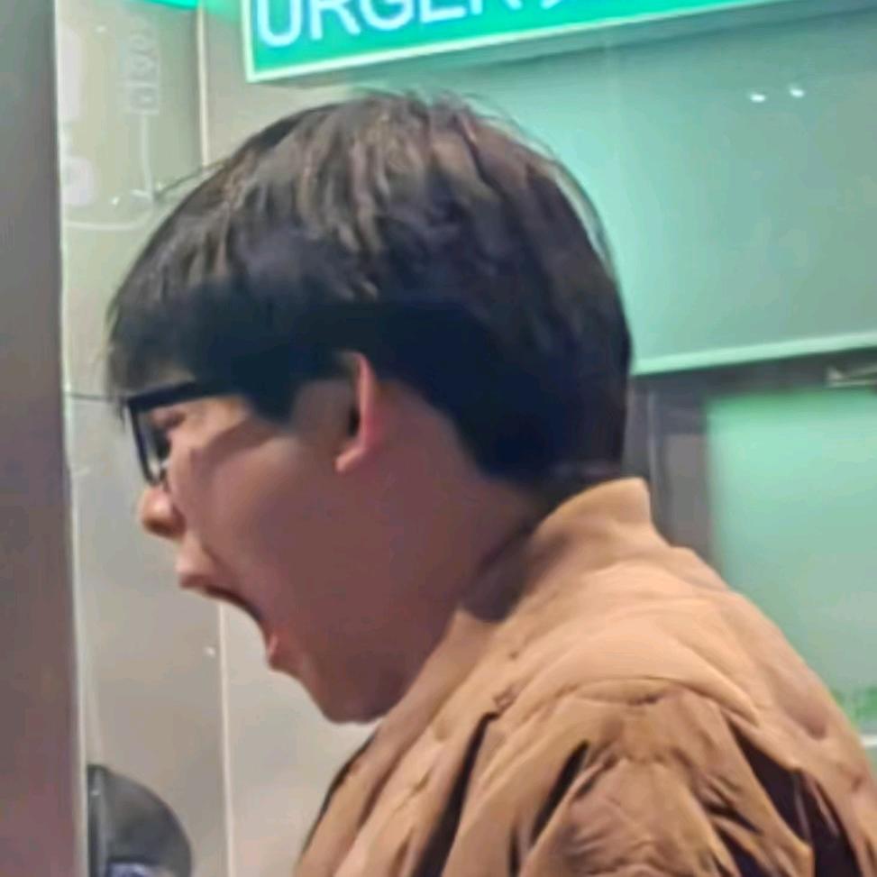 小李跑不动（偶像大正）