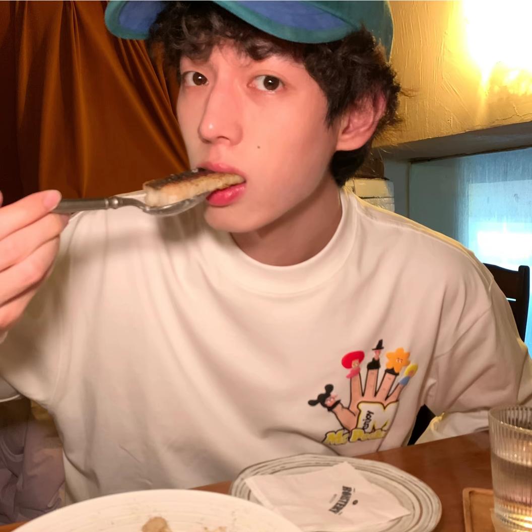 曺貹凱