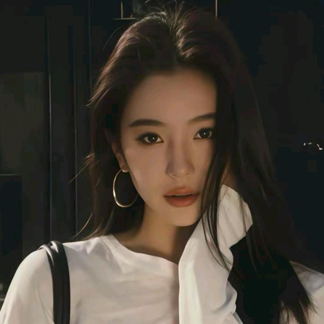 李慧儿（精致穿搭）