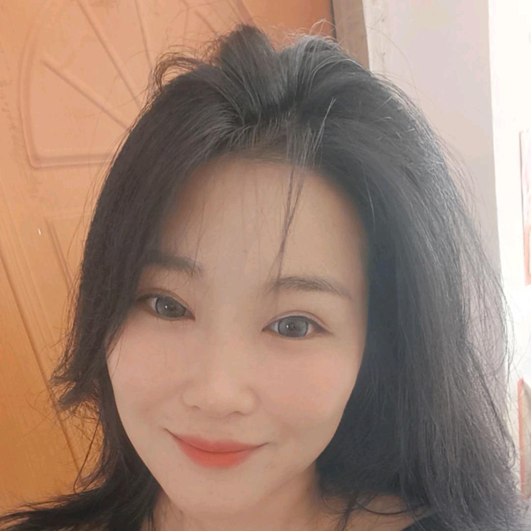左一一呀