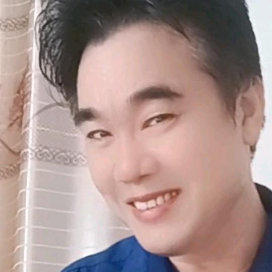 鸿城迏装修工程部陈生