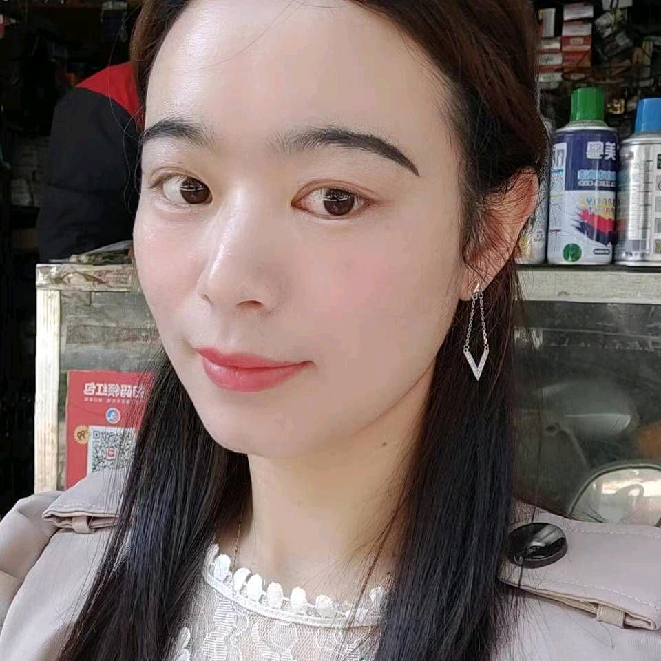 衡山轻素栖花里专卖店