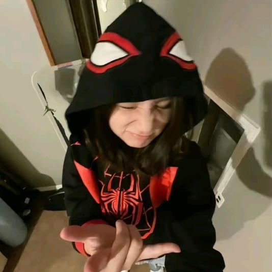 W君