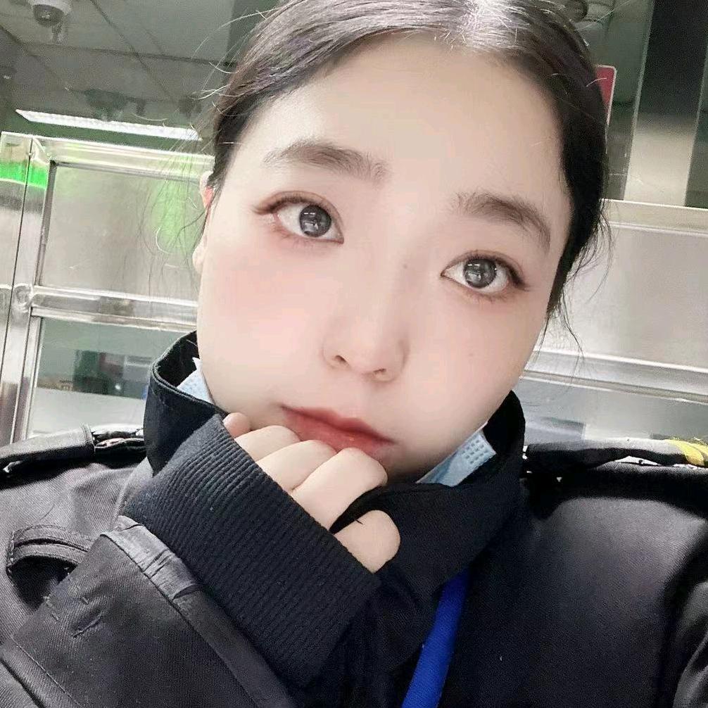 辉