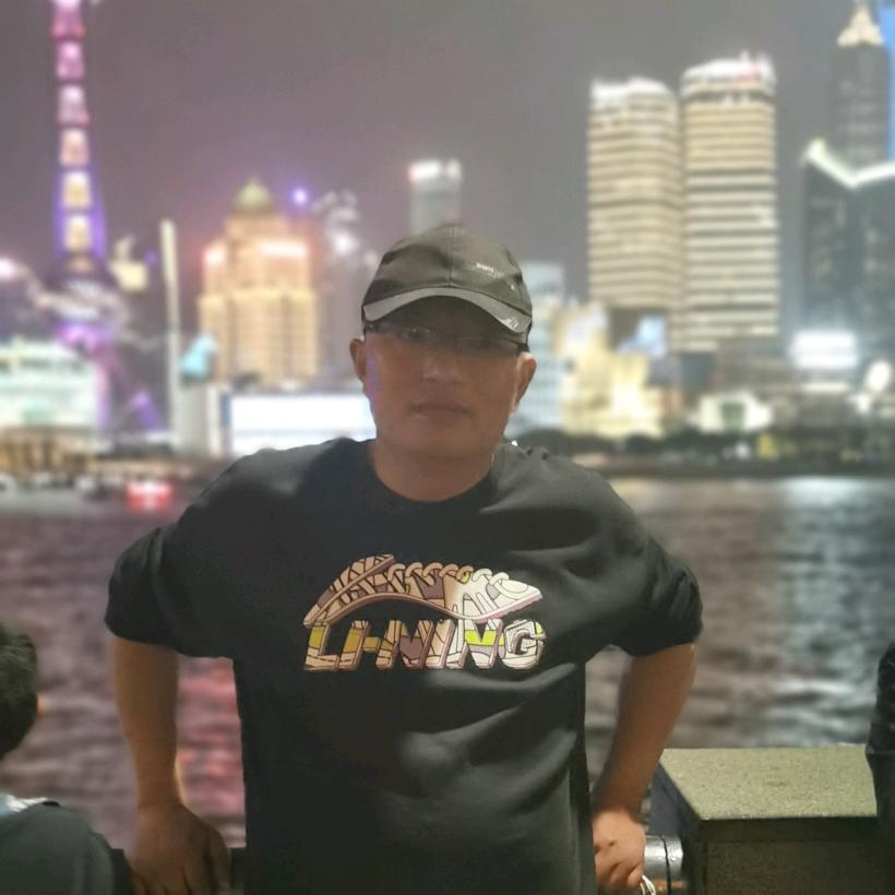一个干无人机培训的外卖员
