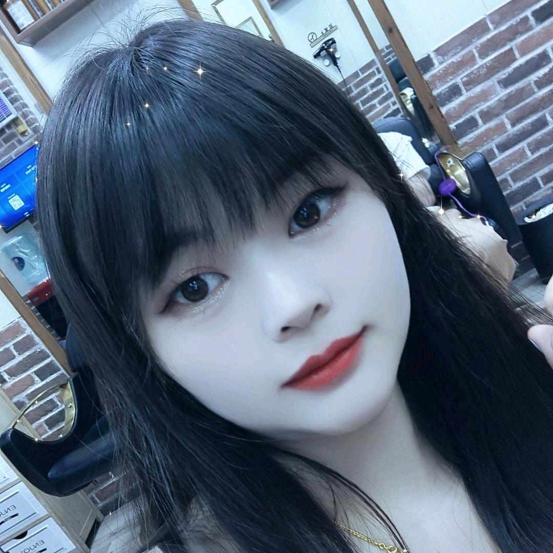 秀秀喜欢吃美食