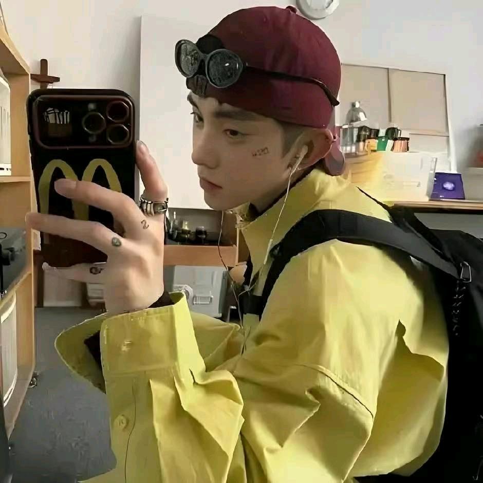 咖啡色的大毛嘞