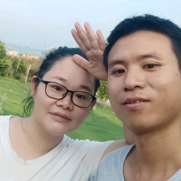 送快递的周小哥