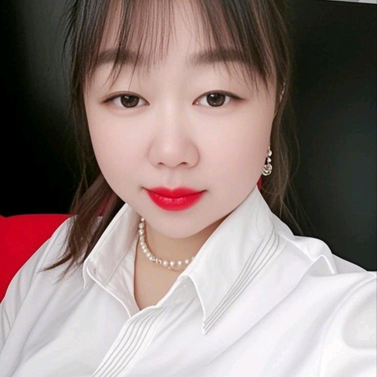 郑州马师傅麻辣烫老板娘