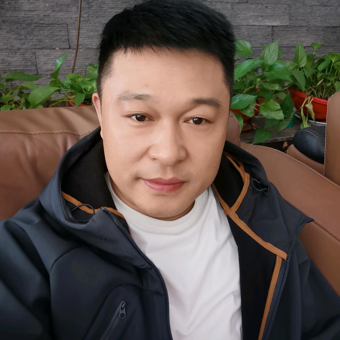 环形天桥.大屏广告.王海洋