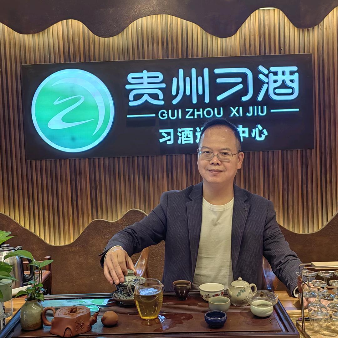 有诗和酒还会搬砖的万瑞卿