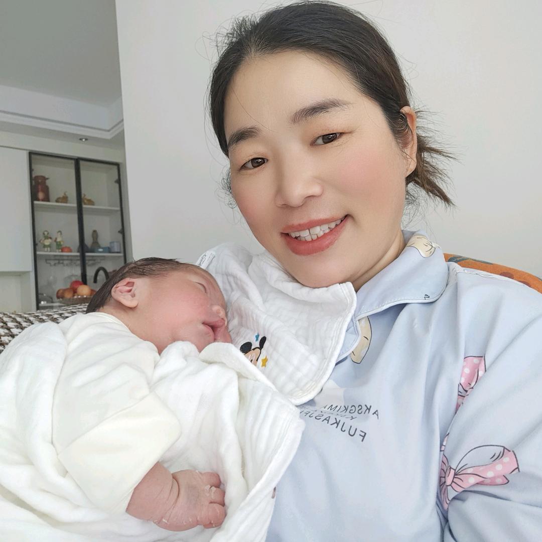 母婴护理师麦子姐