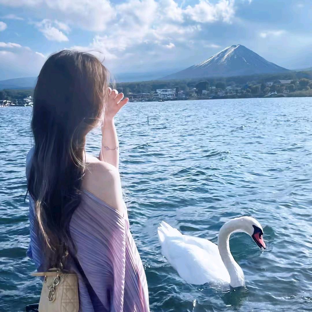 幸运招💰小富婆