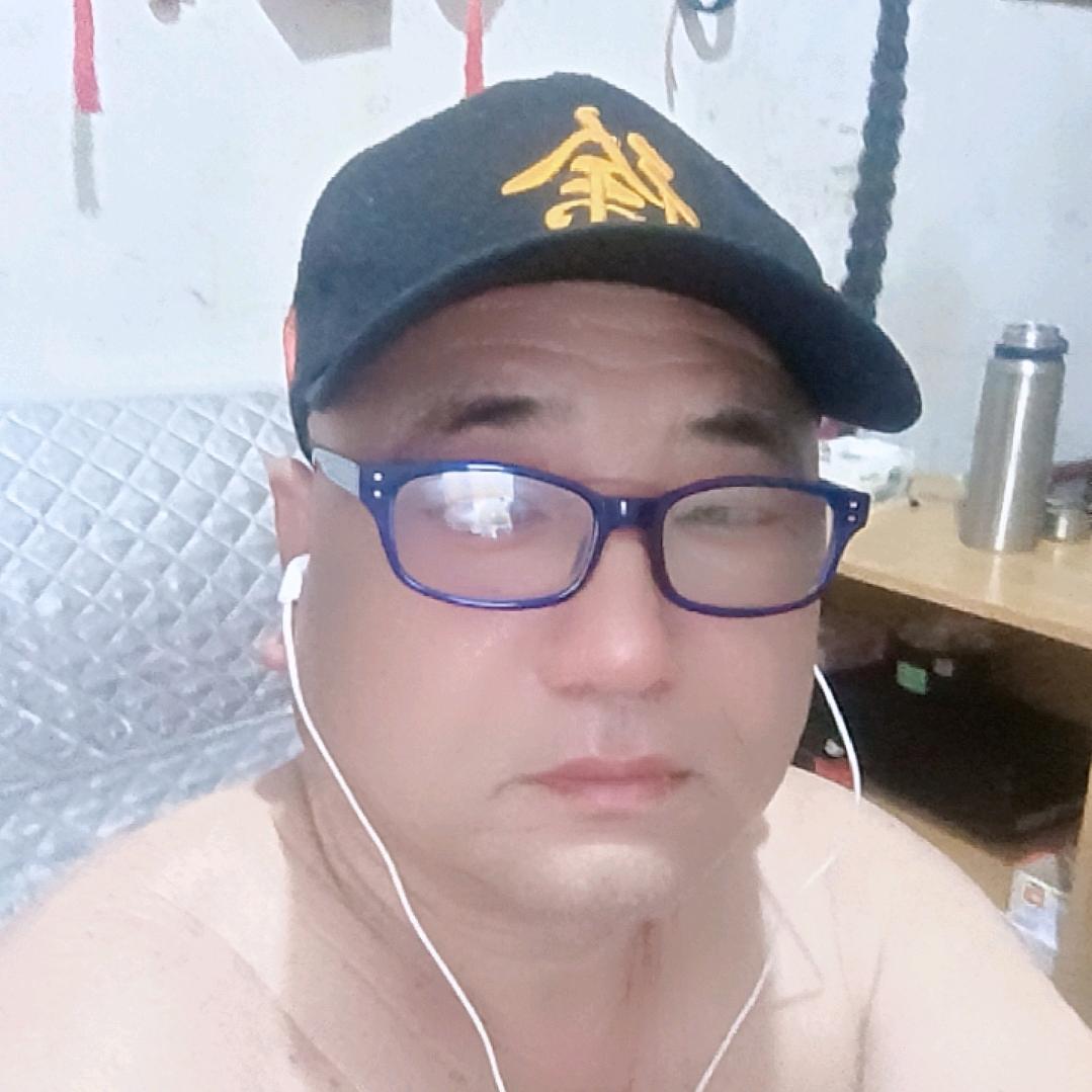 徐輝