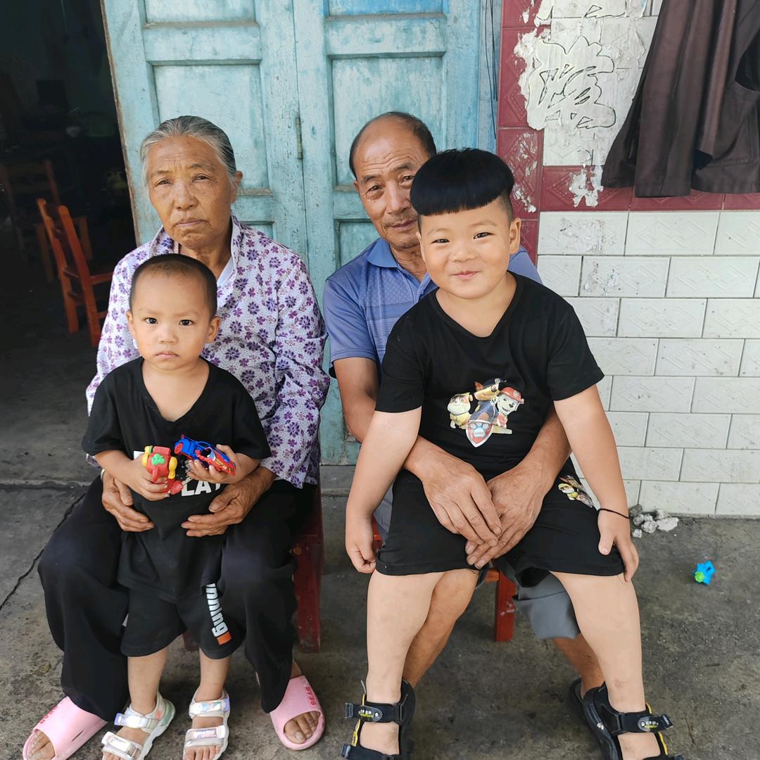 用户1214532448329张吉