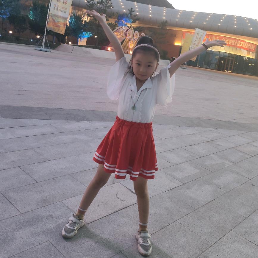 啊菲传媒演艺（拒连赞）