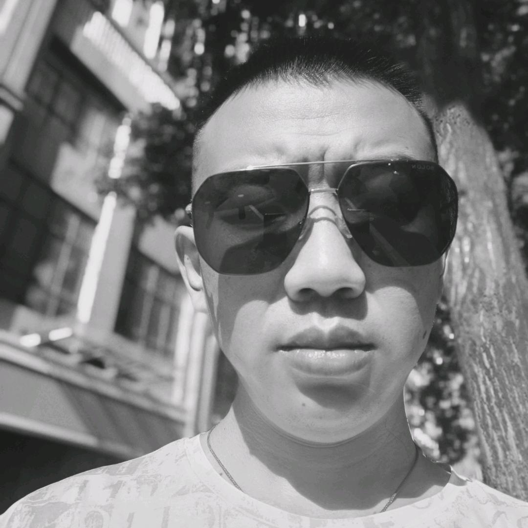 李佳讯