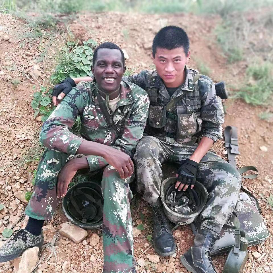 西典心理小石教官