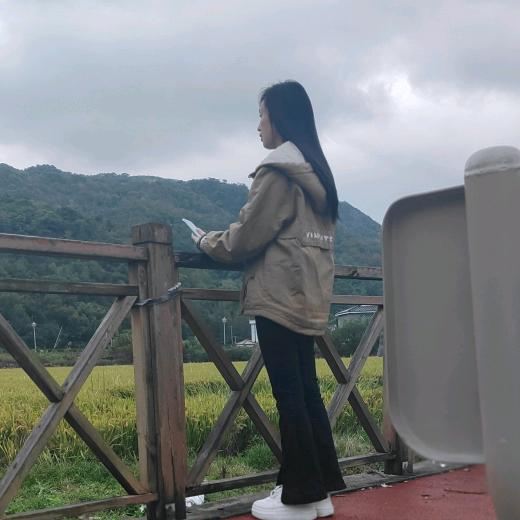小莫