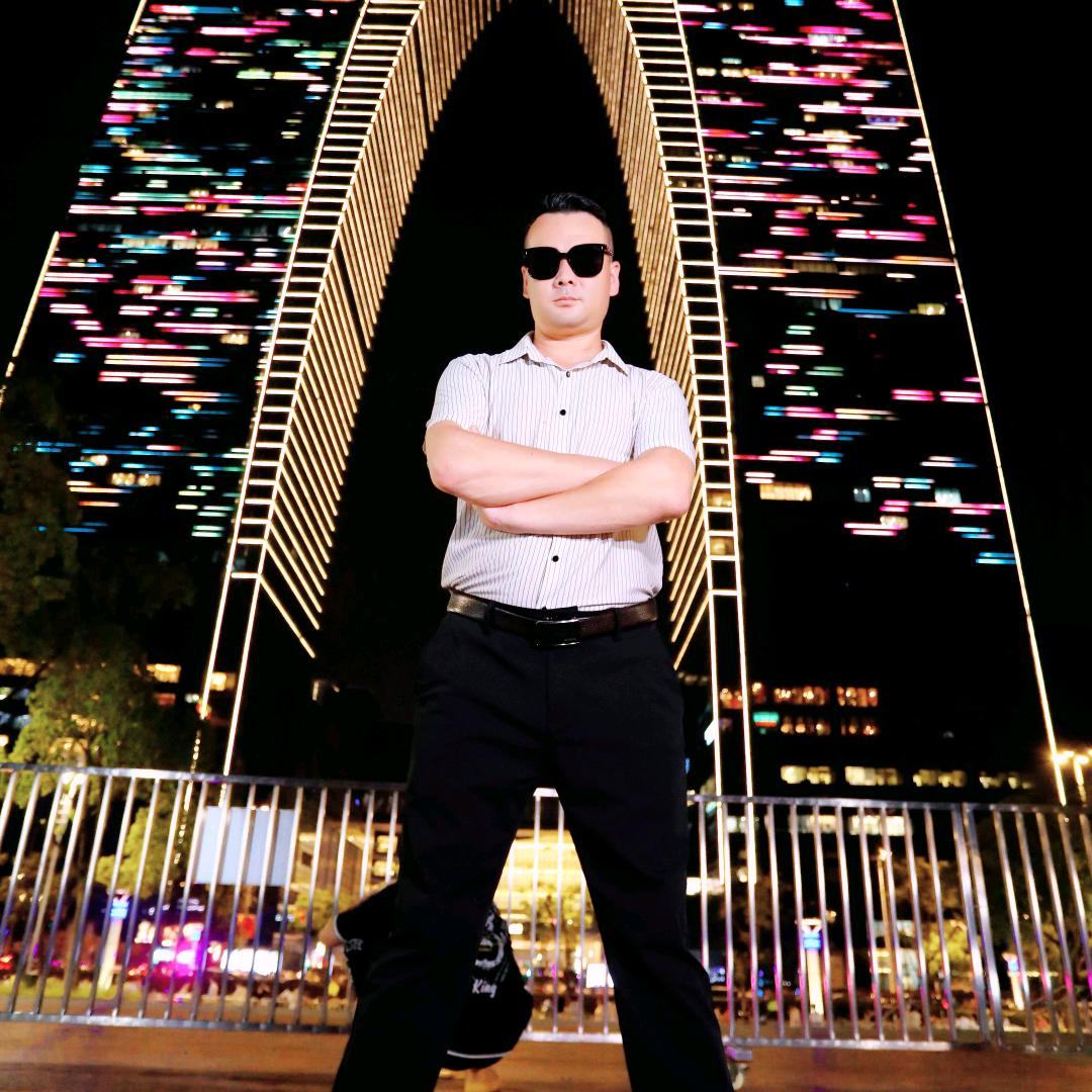 腾冲正能量小哥哥