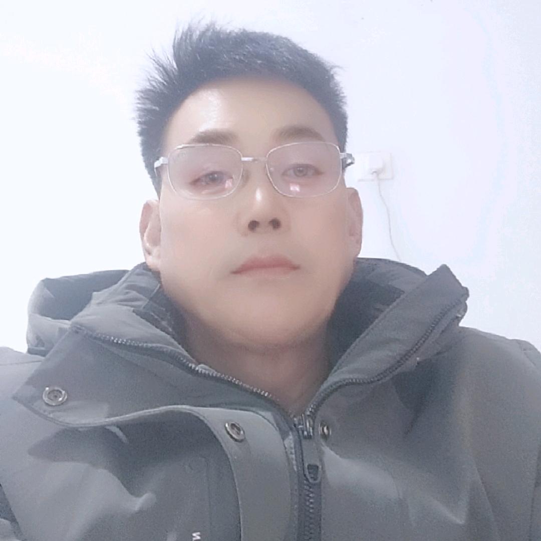 老彭爱斗鸡