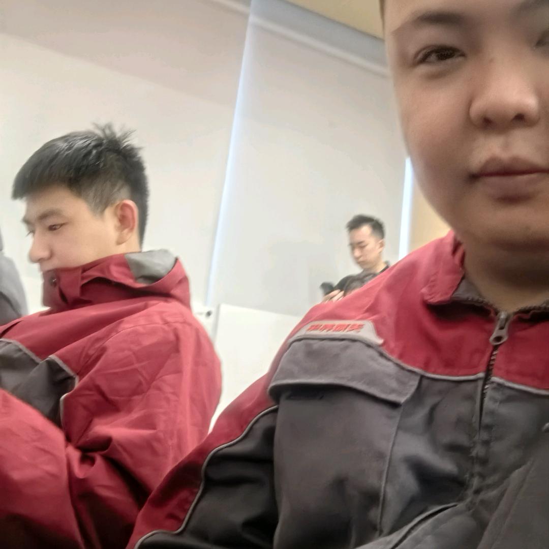 天猫养车火车东站店小杜