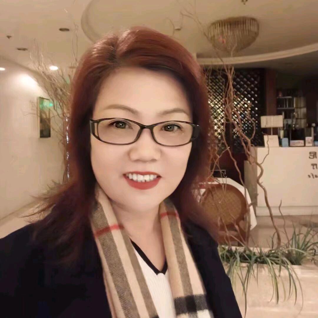 白玫瑰🌹💞 ⁷¹⁸