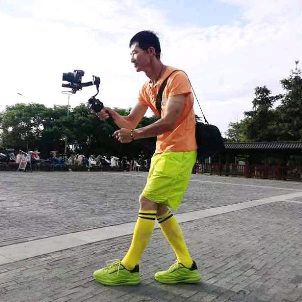 爱运动爱摄影的春哥